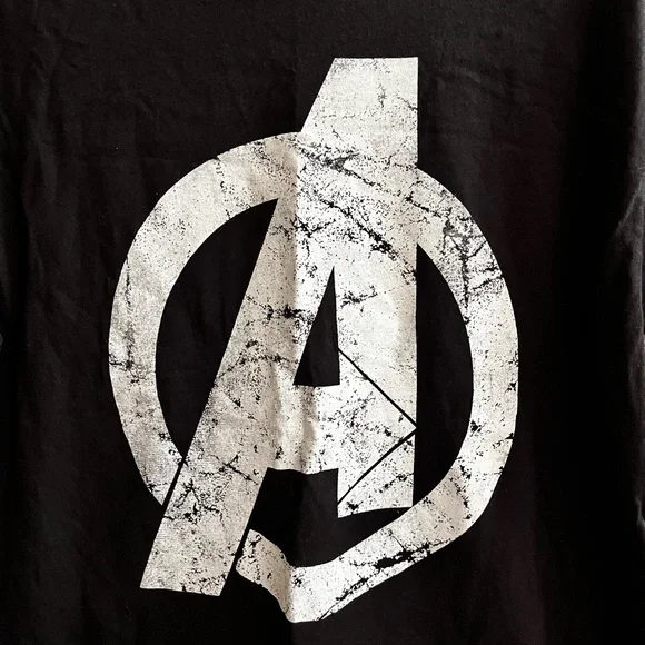 AVENGER~BLACK GRAPHIC TEE~LG - Picture 4 of 7